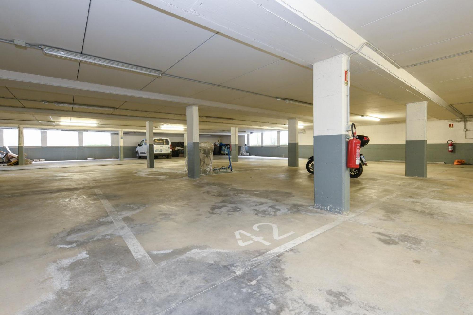 דסנזאנו דל גארדה Wendy Apartment- Twobedroom & Pool & Parkprivatefree & Sports מראה חיצוני תמונה