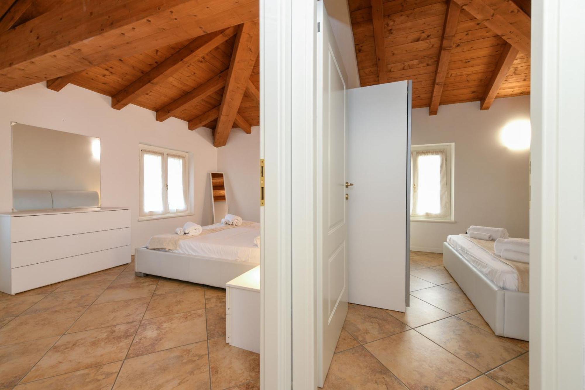 דסנזאנו דל גארדה Wendy Apartment- Twobedroom & Pool & Parkprivatefree & Sports מראה חיצוני תמונה