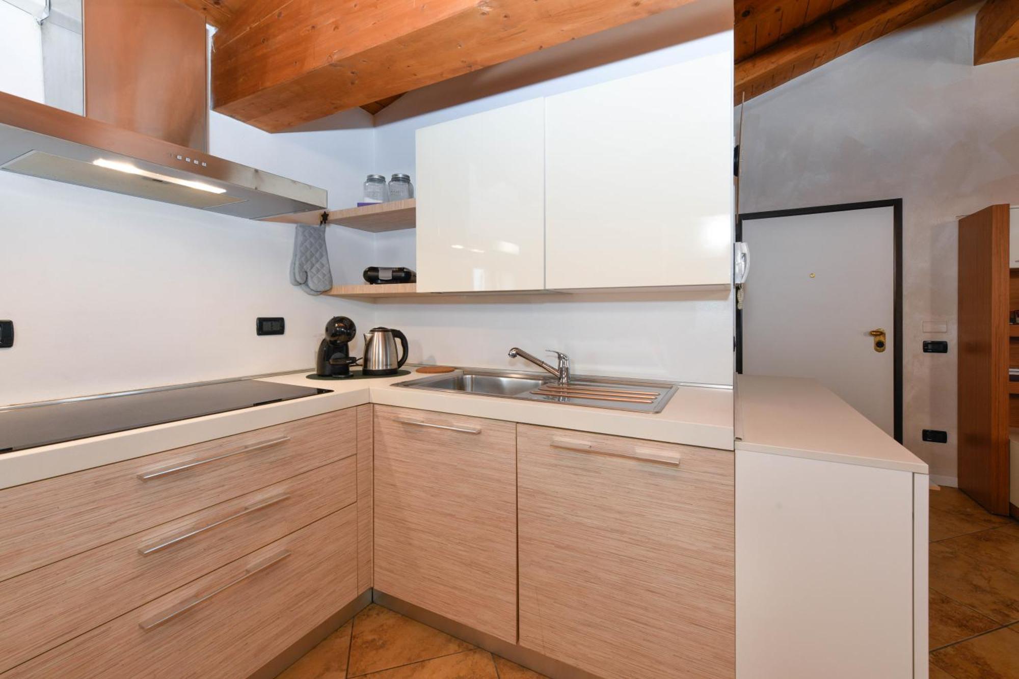 דסנזאנו דל גארדה Wendy Apartment- Twobedroom & Pool & Parkprivatefree & Sports מראה חיצוני תמונה