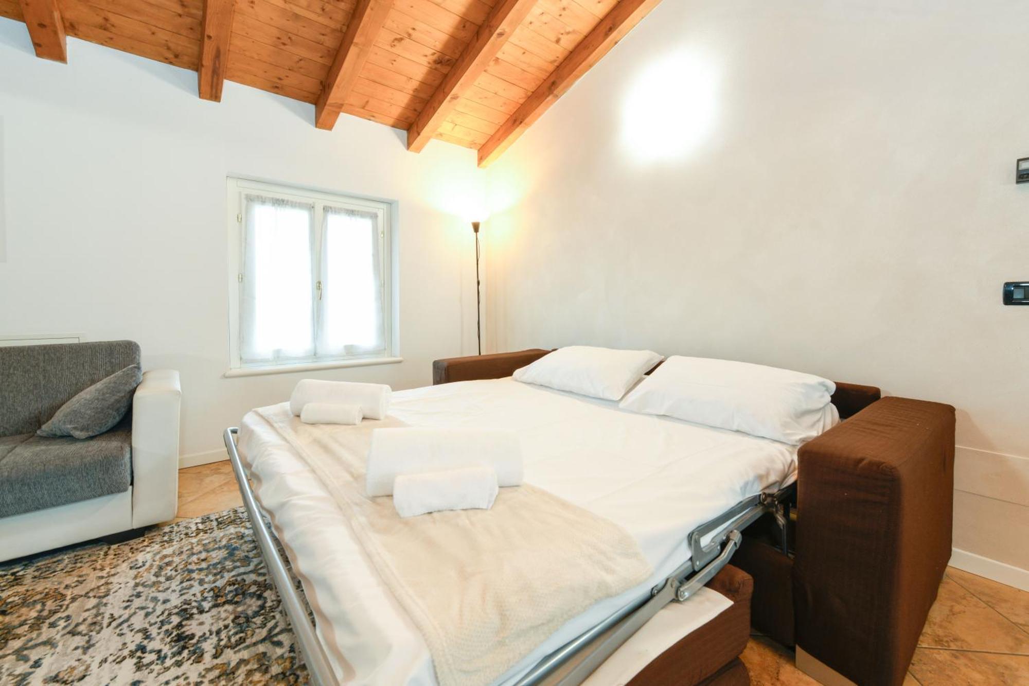 דסנזאנו דל גארדה Wendy Apartment- Twobedroom & Pool & Parkprivatefree & Sports מראה חיצוני תמונה