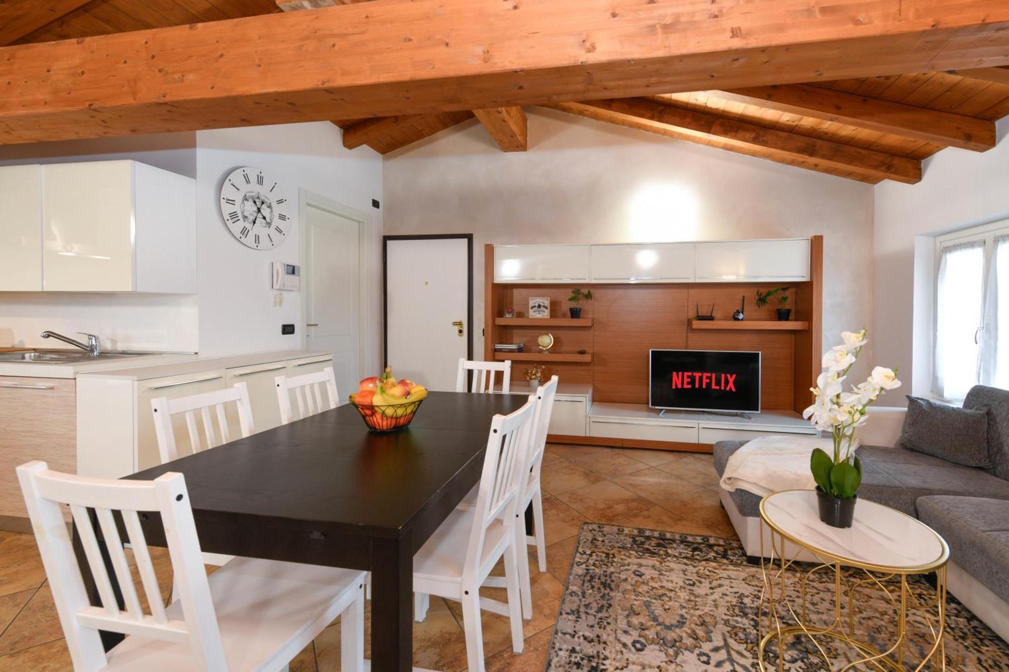 דסנזאנו דל גארדה Wendy Apartment- Twobedroom & Pool & Parkprivatefree & Sports מראה חיצוני תמונה